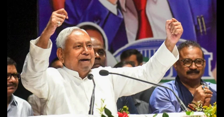 Nitish Kumar Forms Bihar Safai Karmachari Commission